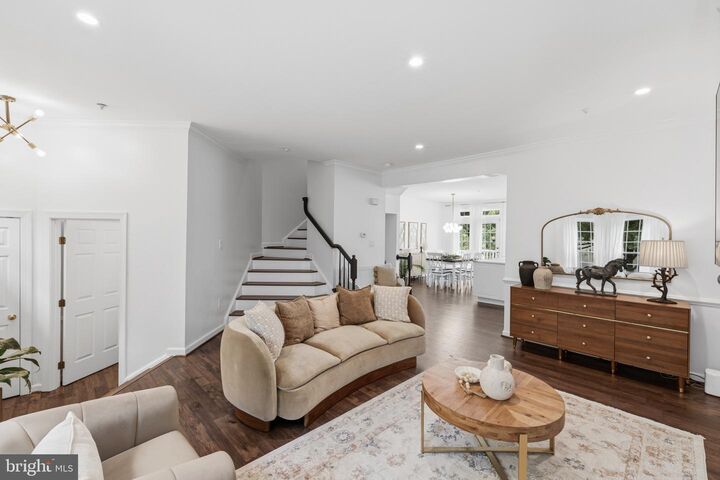 Property Photo:  210 Painted Post Lane  MD 20878 