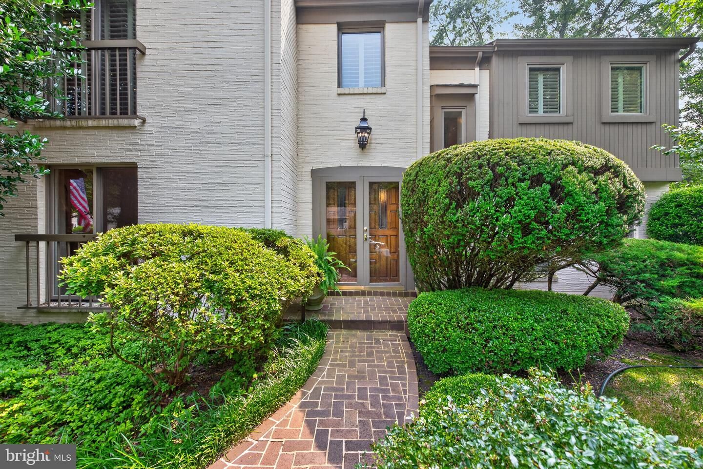 Property Photo: 11801 Riders Lane VA 20191
