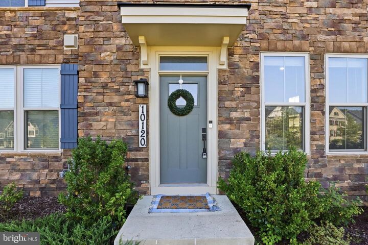 Property Photo: 10120 Stonecat Mews MD 21774