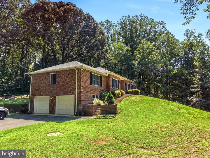 Property Photo:  2641 Dogwood Lane  MD 20736 