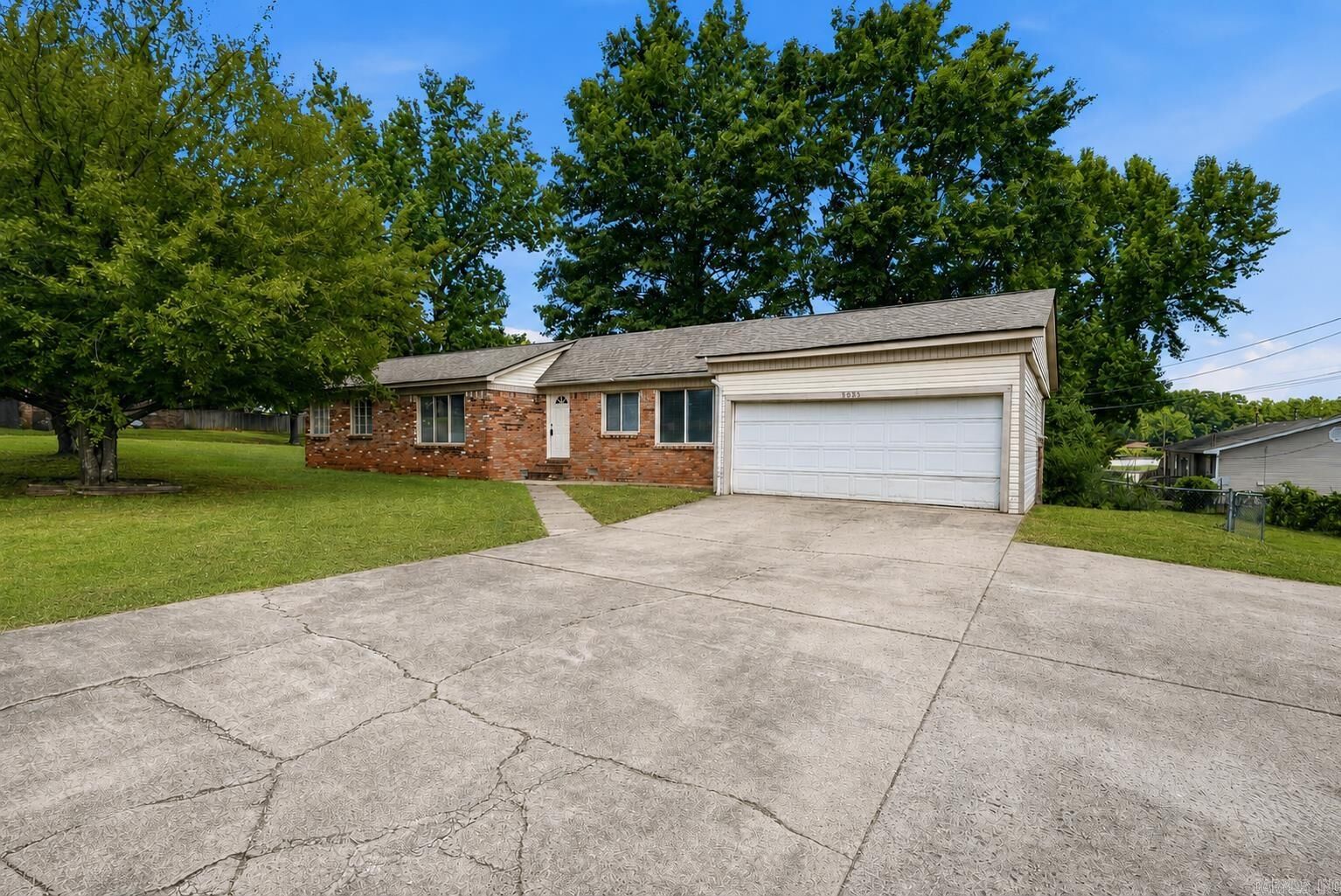 Property Photo: 1303 Overview Drive AR 72076