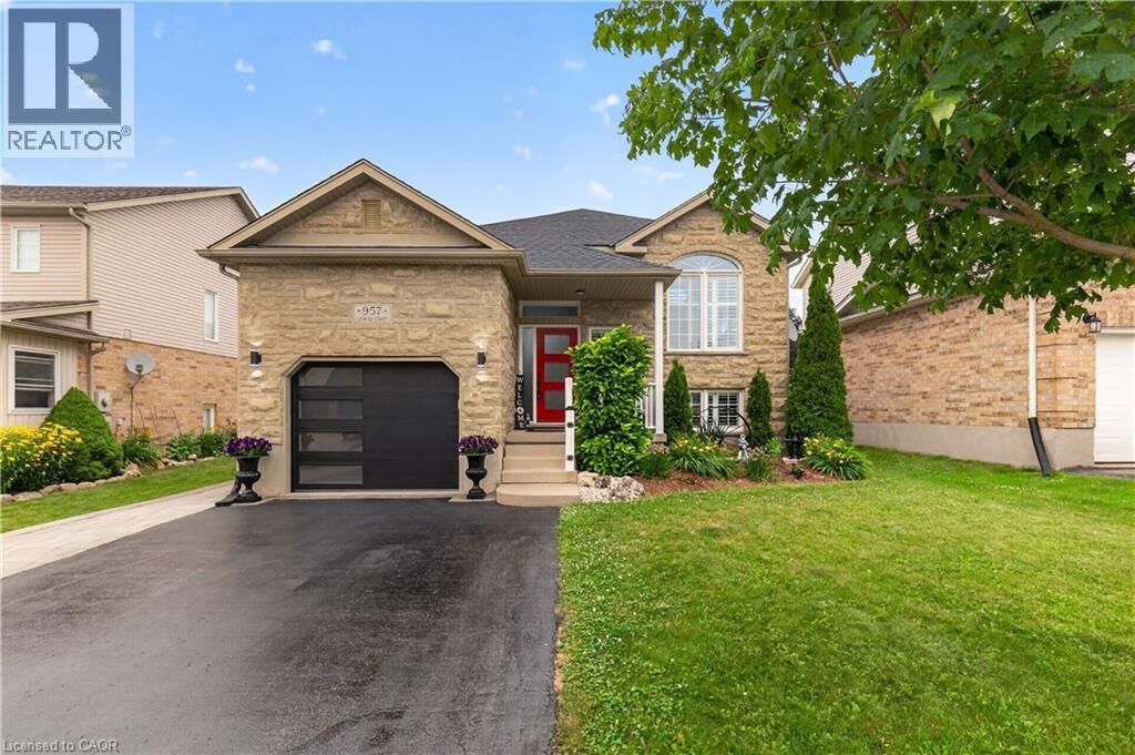 Property Photo: 957 Gzowski Street ON N1M 3W1
