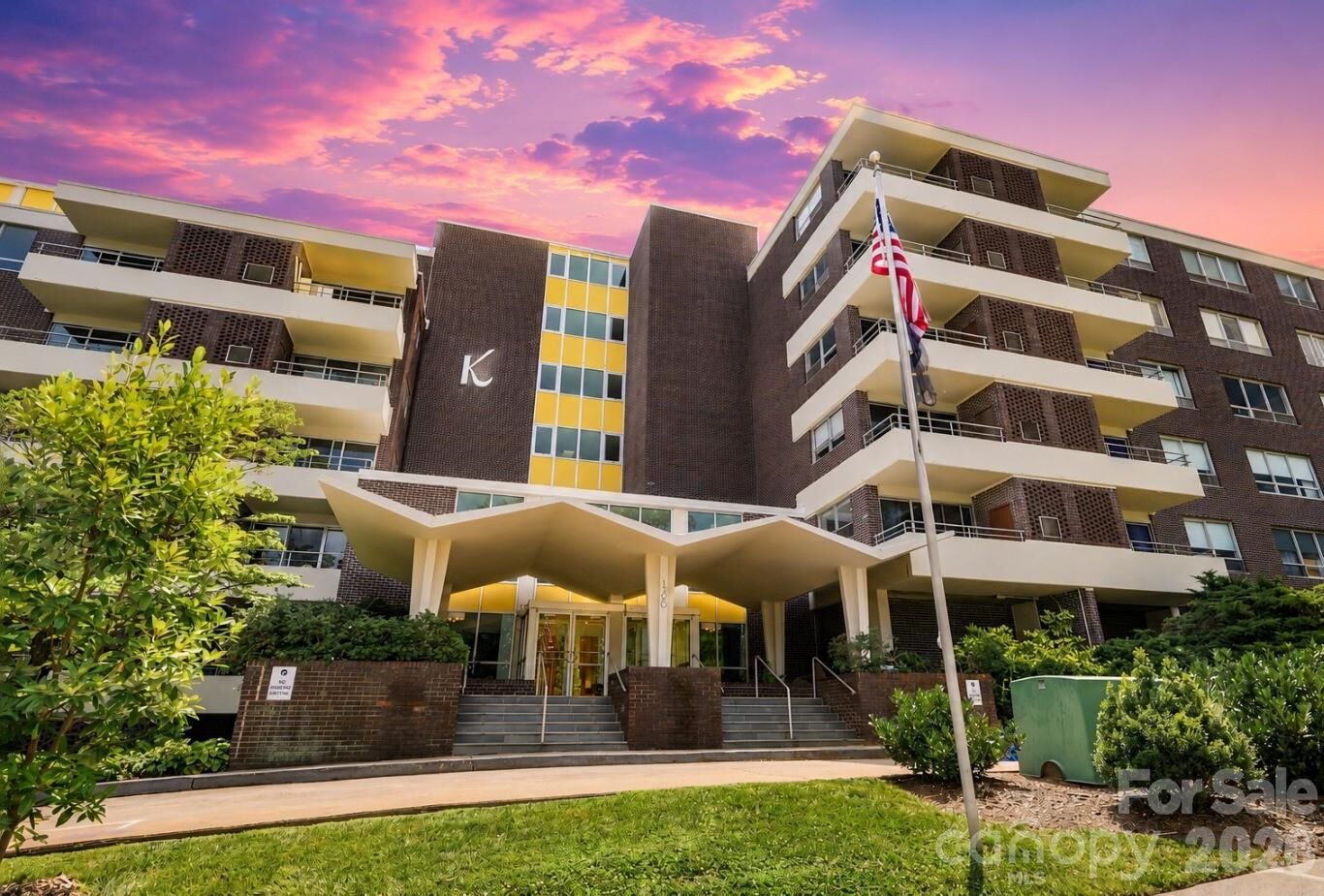 Property Photo:  1300 Reece Road 111  NC 28209 