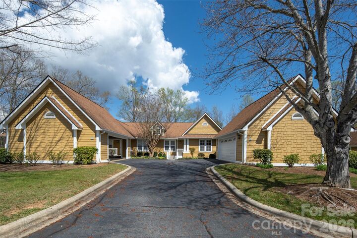 Property Photo:  803 Woodlea Court  NC 28806 