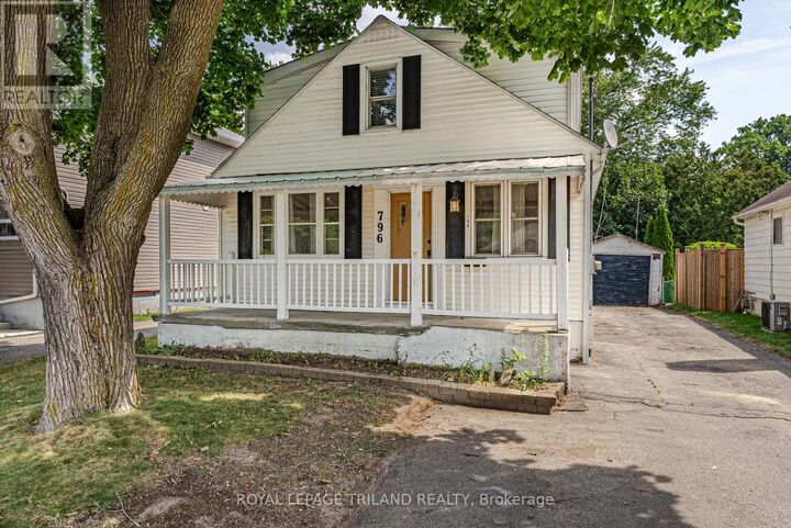 Property Photo: 796 Fleet Street ON N5Y 1R9