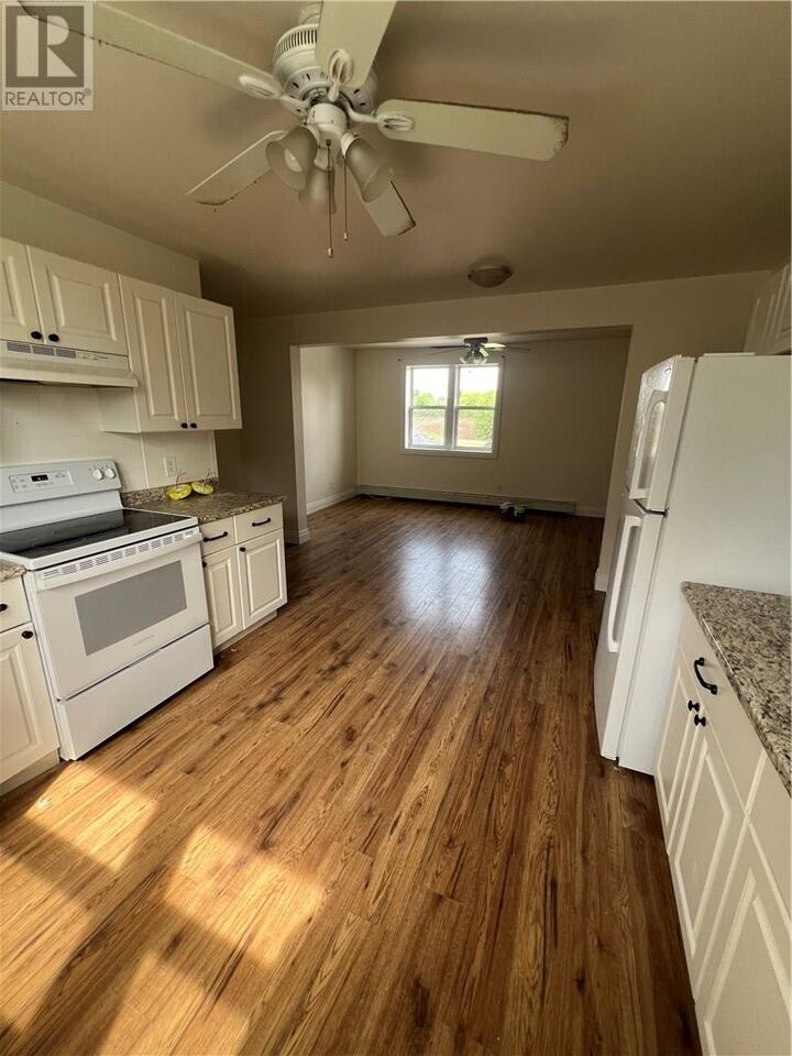 Property Photo:  443 Huron Street Unit# 1  ON P3C 2P7 