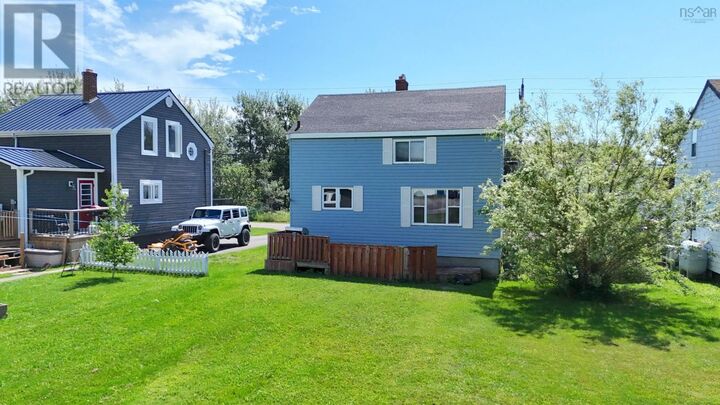 Property Photo:  31 Hillcrest Street  NS B0E 1N0 
