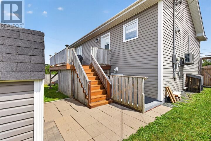 Property Photo:  7 Buckingham Drive  NL A1W 4H8 