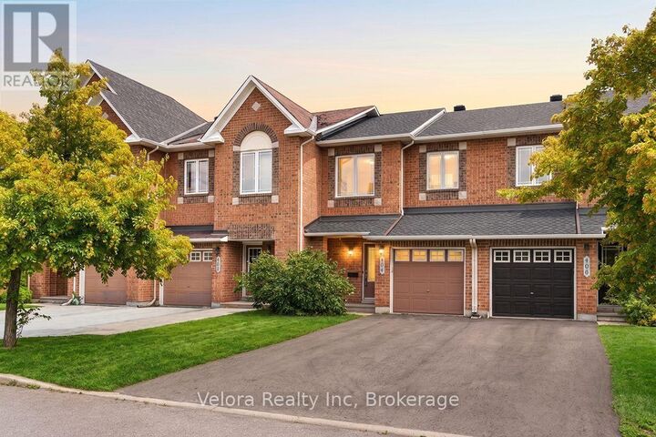 Property Photo: 404 Sparkman Avenue ON K4A 0J1