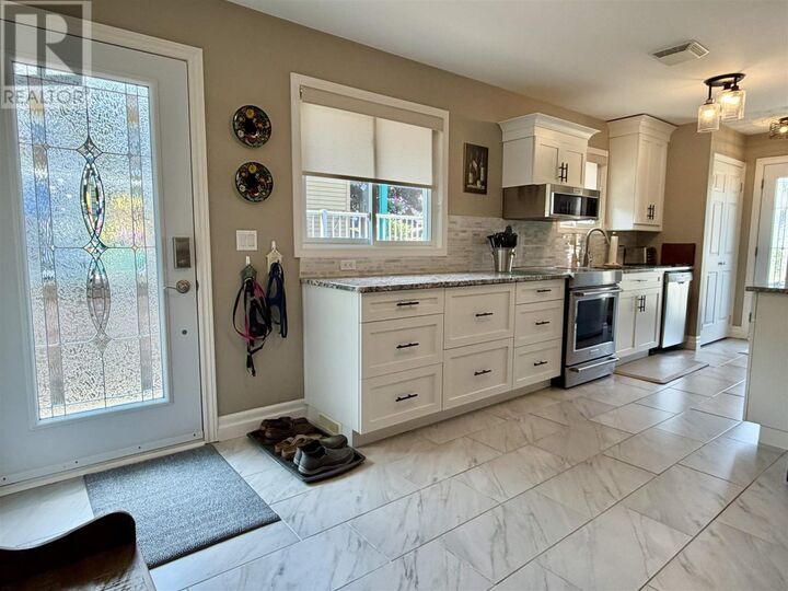 Property Photo: 30 Colwill Dr ON P5A 2Z7