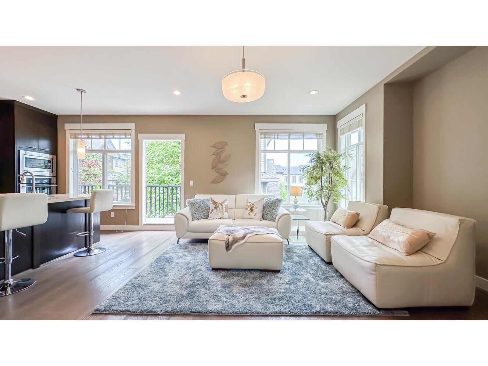 Property Photo: 15977 26 Avenue 25 BC V3Z 2W7