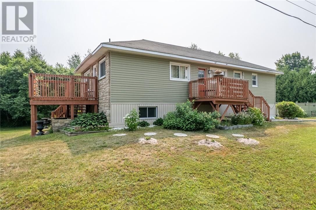Property Photo:  305 Lowe Street  ON P0P 1P0 