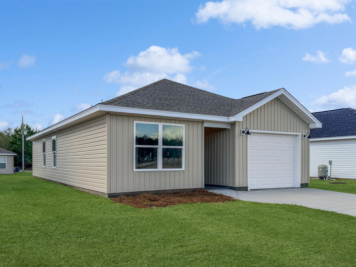 Property Photo:  5436 Bayleaf Drive  FL 32539 