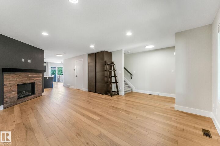 Property Photo: 10433 70 Avenue NW AB T6H 2E7