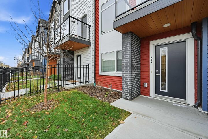Property Photo:  1010 Rabbit Hill Road SW 38  AB T6W 4G7 