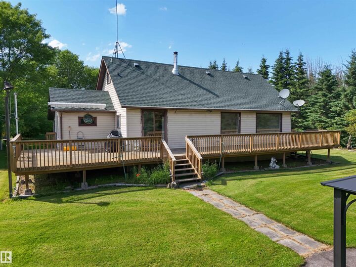 Property Photo:  62045 Twp Road 462 43  AB T0C 0T0 