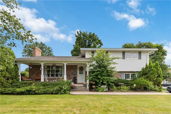 413 McAllister — photo 1