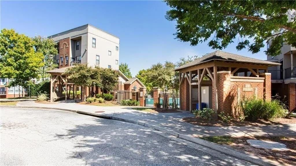Property Photo:  898 Oak Street SW 1307  GA 30310 