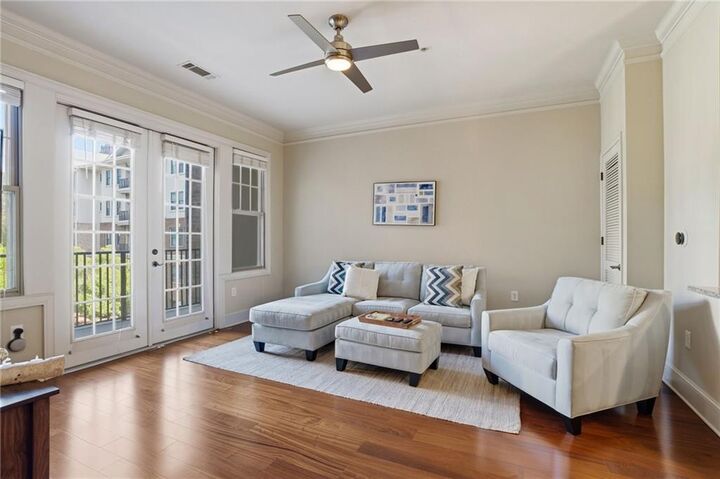 Property Photo: 3621 Vinings Slope SE 2425 GA 30339