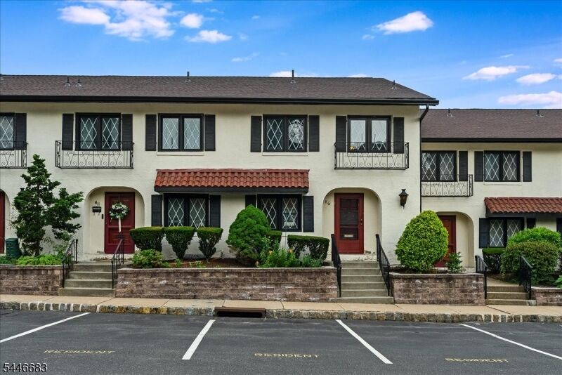 Property Photo:  8 Dorado Dr G  NJ 07960 