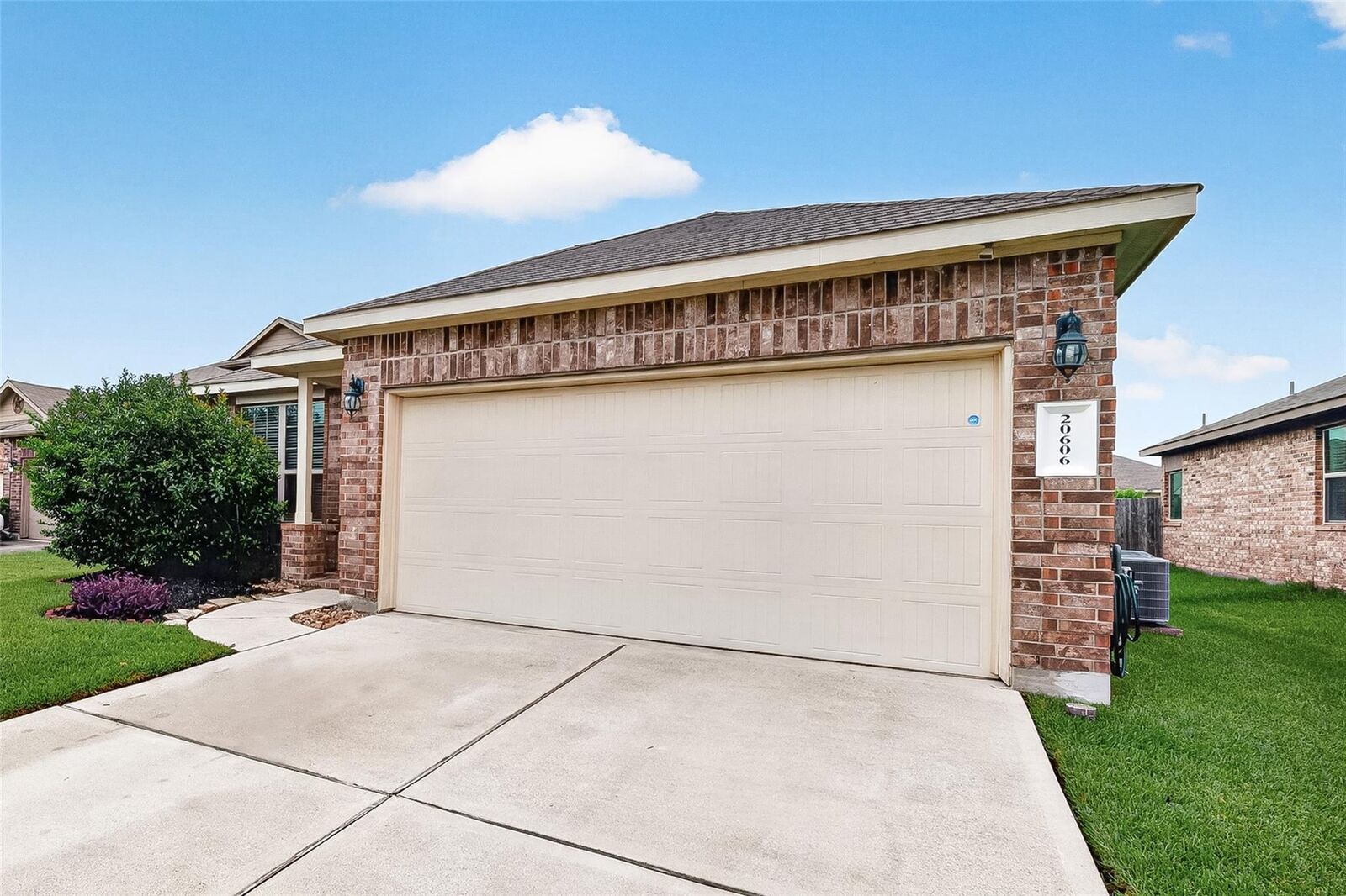 Property Photo:  20606 Kendall Cliff Court  TX 77449 