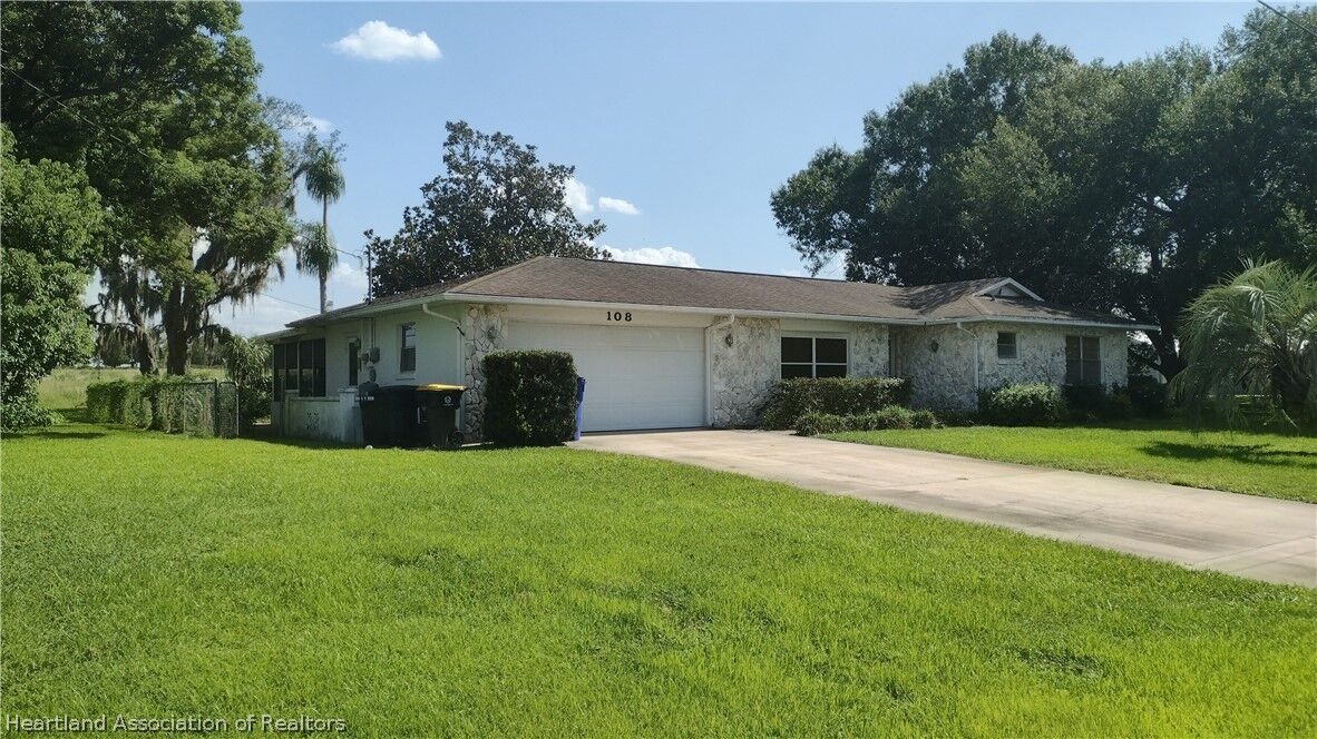 Property Photo:  108 Tortoise Road  FL 33876 