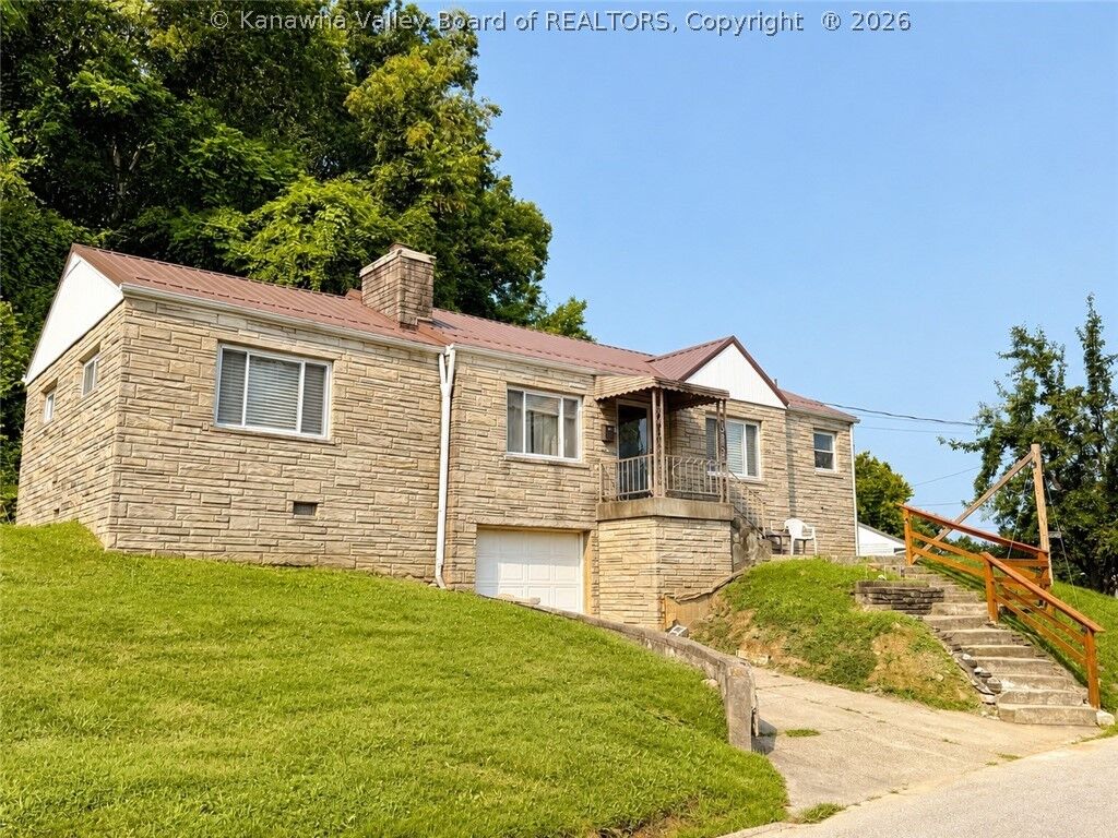Property Photo: 2743 Daniels Avenue WV 25303