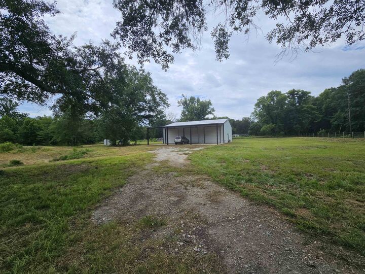 Property Photo:  Tbd Giraffe  TX 75644 