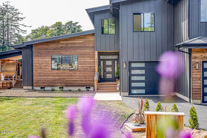 Property Photo:  4897 NE East Devils Lake Road  OR 97368 