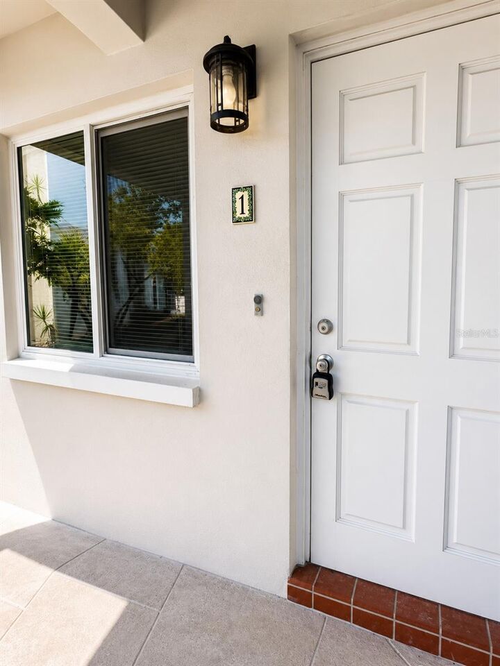 Property Photo:  295 110th Avenue 1  FL 33706 