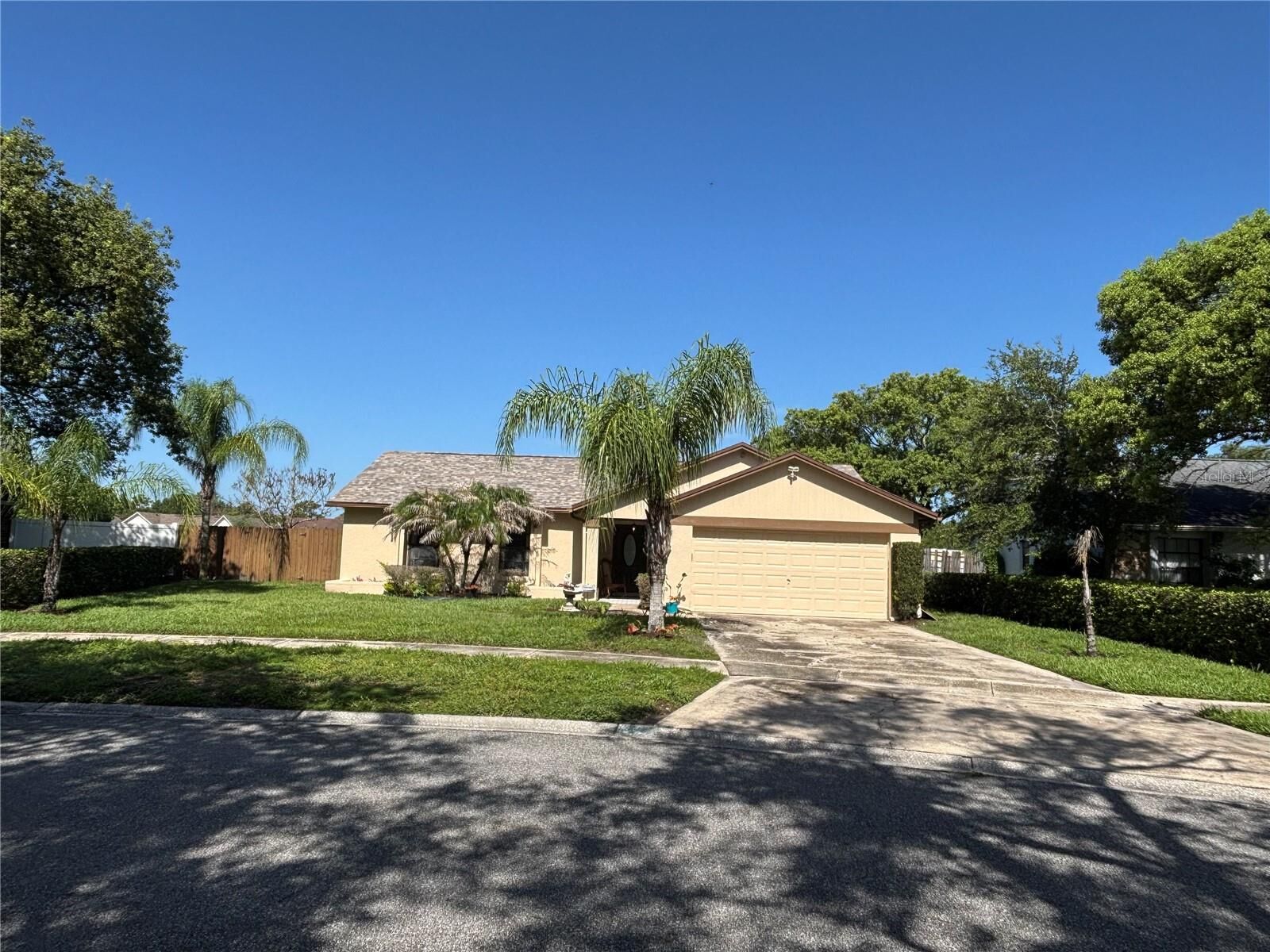 Property Photo: 9840 Balmoral Circle FL 32817