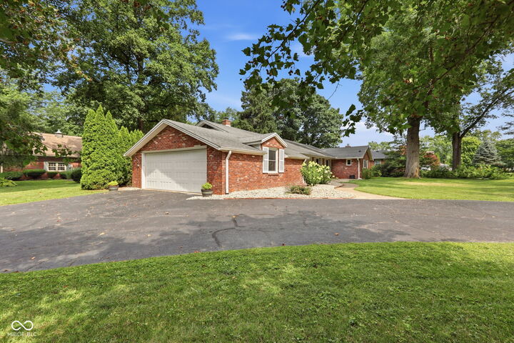 Property Photo:  5 Windridge  IN 46011 