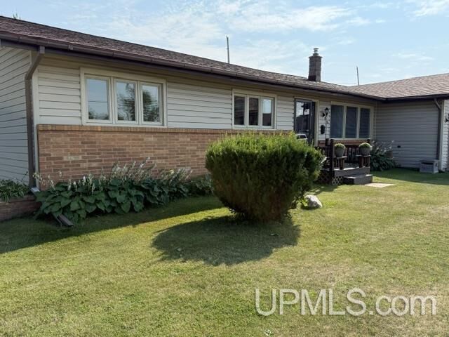 Property Photo:  11 Trimountain Avenue  MI 49963 