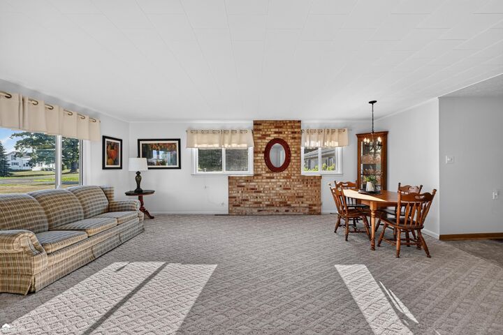 Property Photo:  5293 E Cole Road  MI 48414 