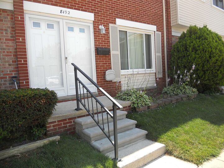 Property Photo:  8192 Farnum Avenue  MI 48093 