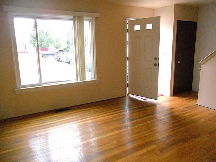 Property Photo: 8192 Farnum Avenue MI 48093