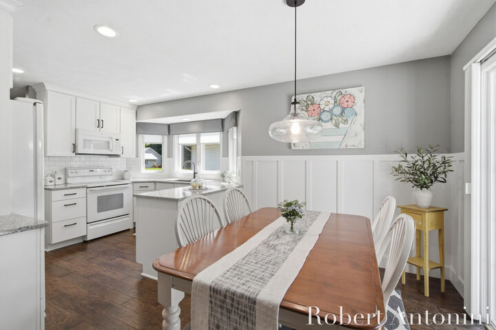 Property Photo: 2516 Golfbury Drive SW MI 49519