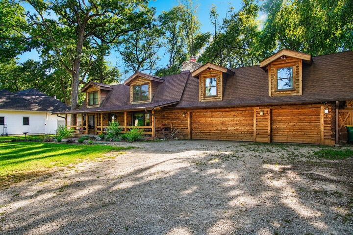 Property Photo:  4615 E 2619th Road  IL 60548 