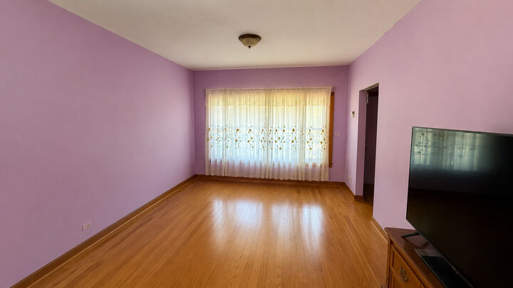 Property Photo: 5400 W Augusta Boulevard IL 60651