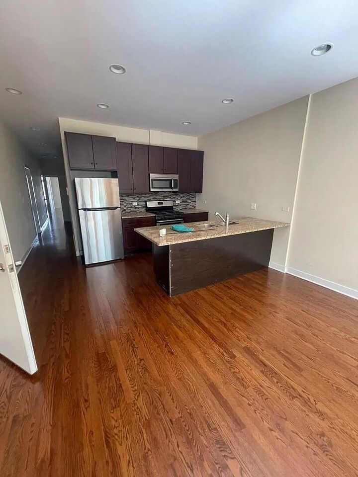 Property Photo:  3128 W Walton Street 3  IL 60622 