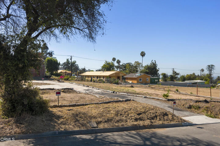 Property Photo:  2974 Emerson Way  CA 91001 