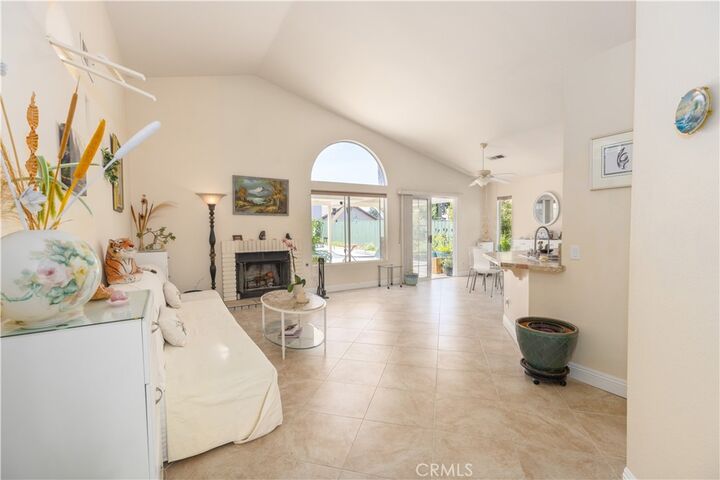Property Photo:  29745 Via Las Chacras  CA 92591 