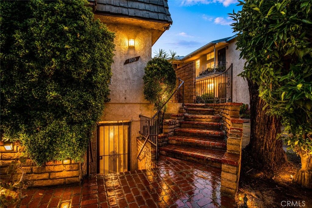 Property Photo:  1013 Allen  CA 91201 