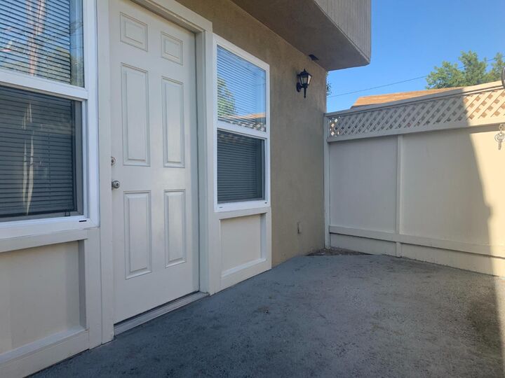Property Photo:  145 E 12th Street 5  CA 95376 