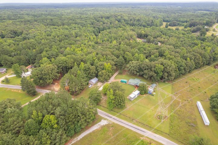 Property Photo:  530 Douglas Ln  TN 38320 