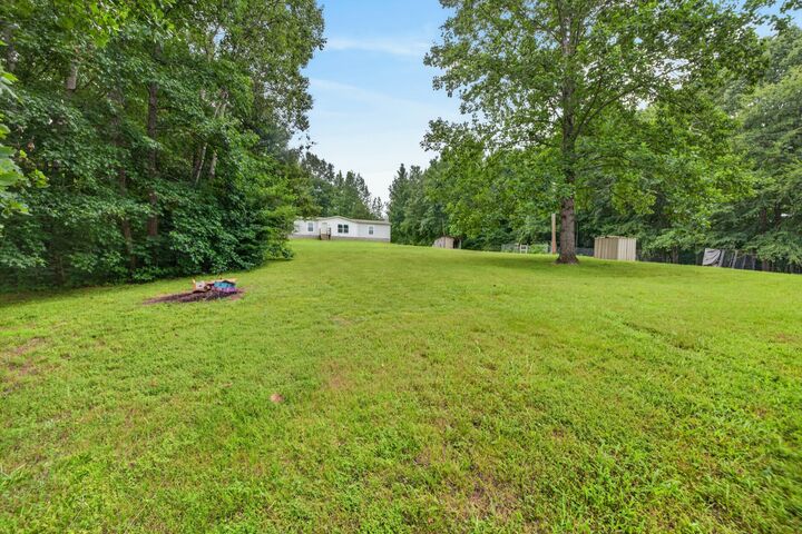 Property Photo: 155 Earls Rd TN 37058