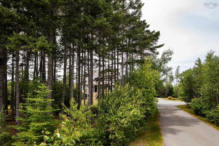 Property Photo: 705 Rosemary Drive NS B4E 3N9