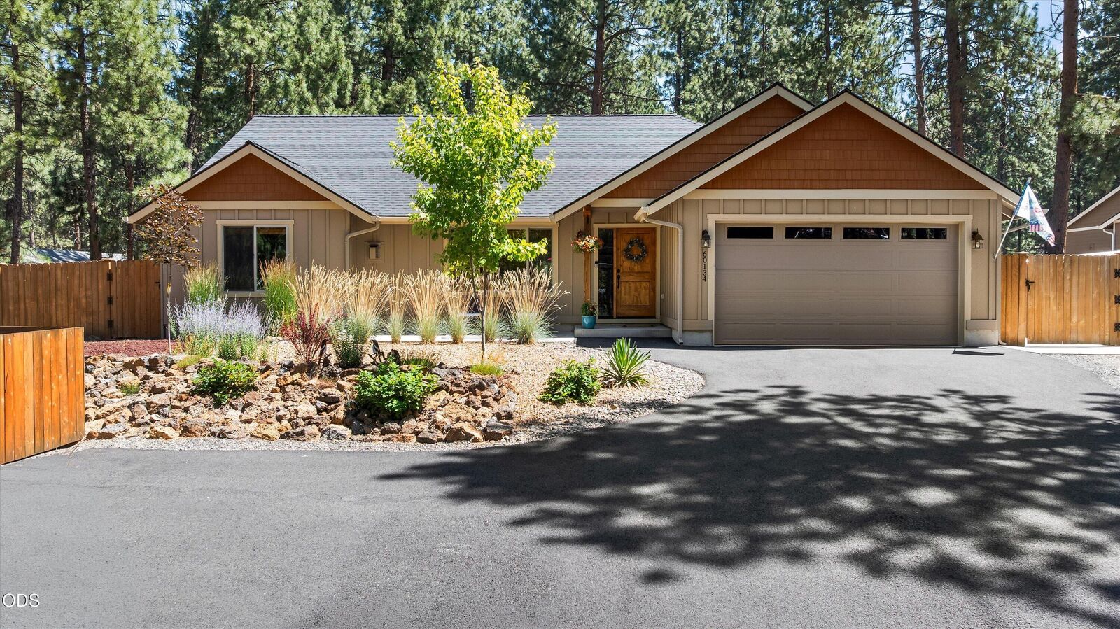Property Photo: 60134 Turquoise Road OR 97702