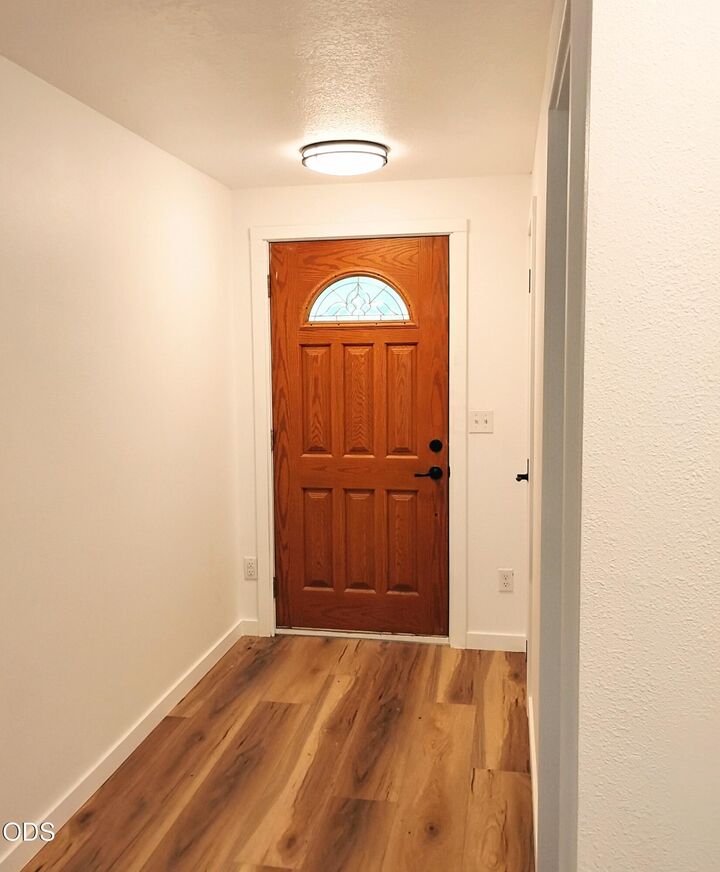 Property Photo:  16947 Quartz Road  OR 97707 