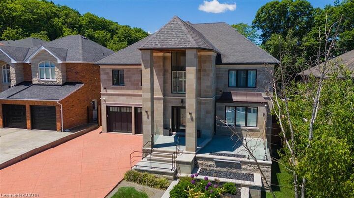 Property Photo: 76 Adriatic Boulevard ON L8G 5C6